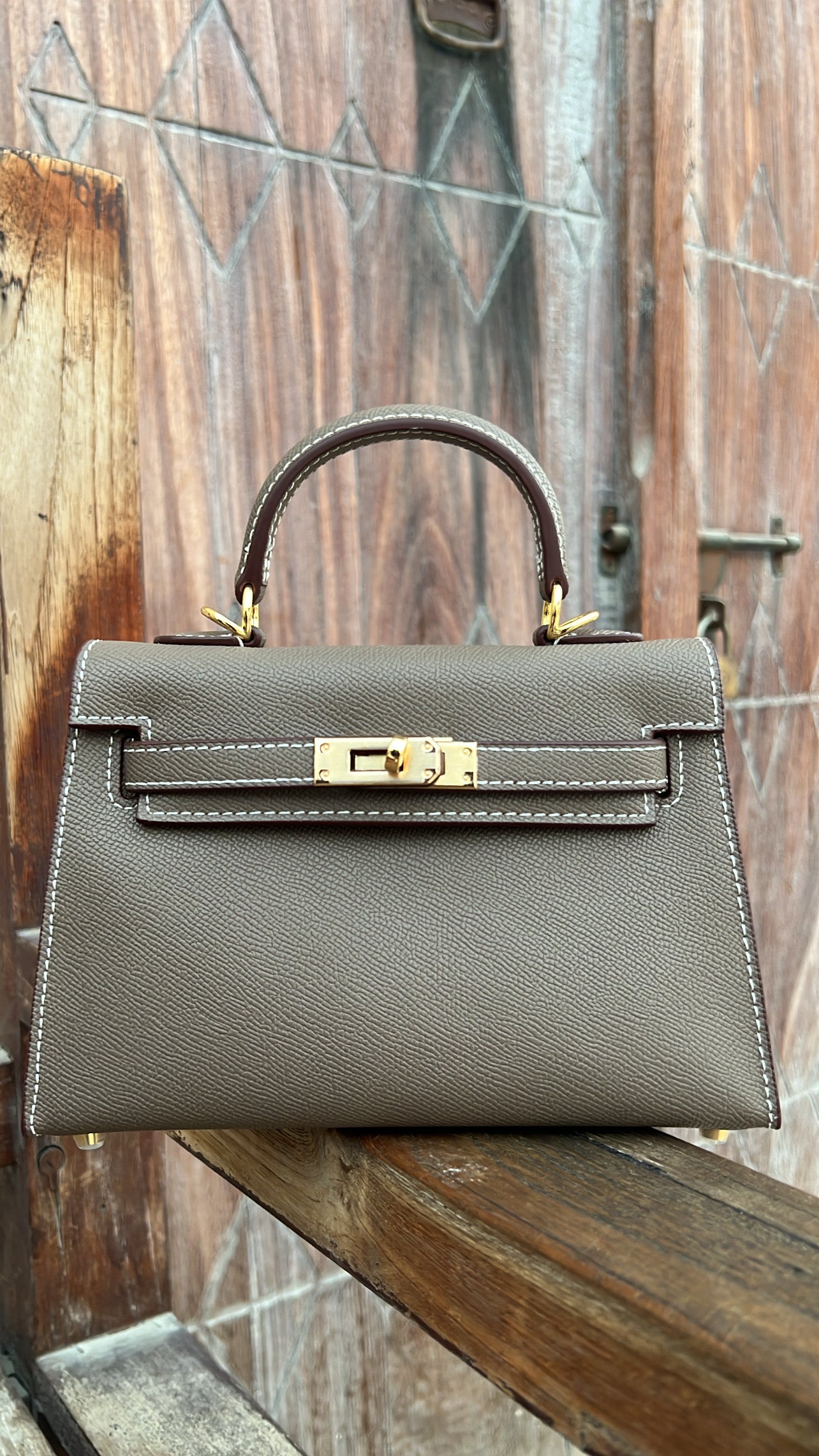 Sac iconique 19 "Taupe Gold"