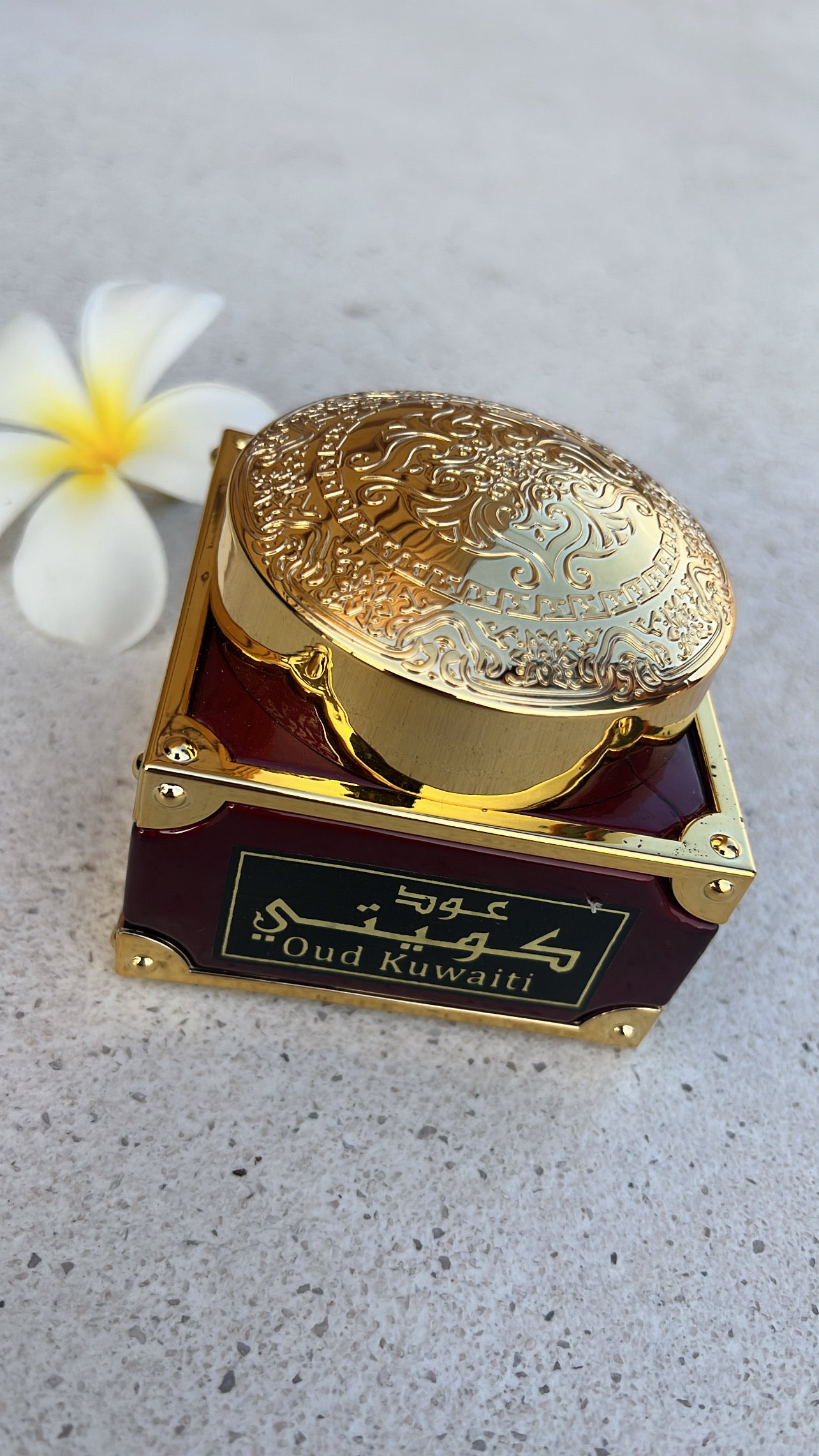 - Bakhour Oud Kuwaiti