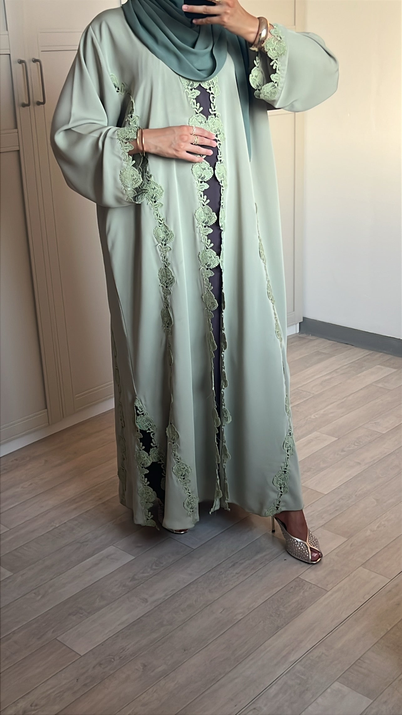 Abaya Delina pistache