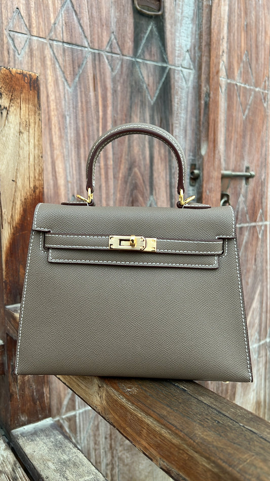 Sac iconique 22 "Taupe Doré"