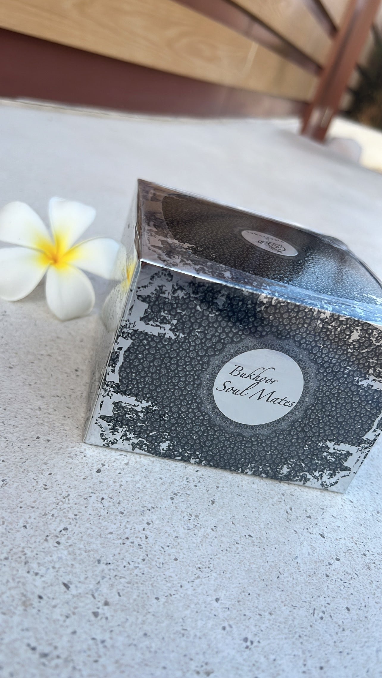 - Bakhour Oud Soul Mates