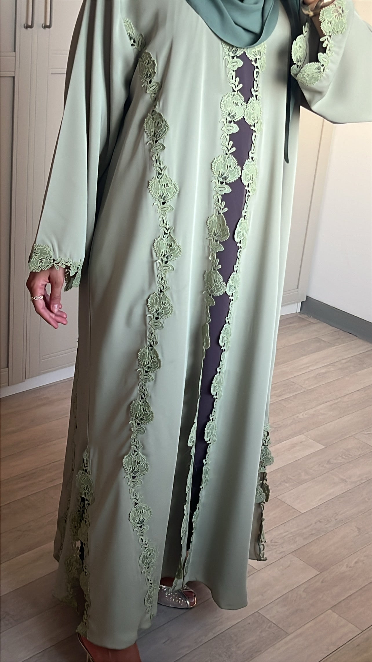 Abaya Delina pistache