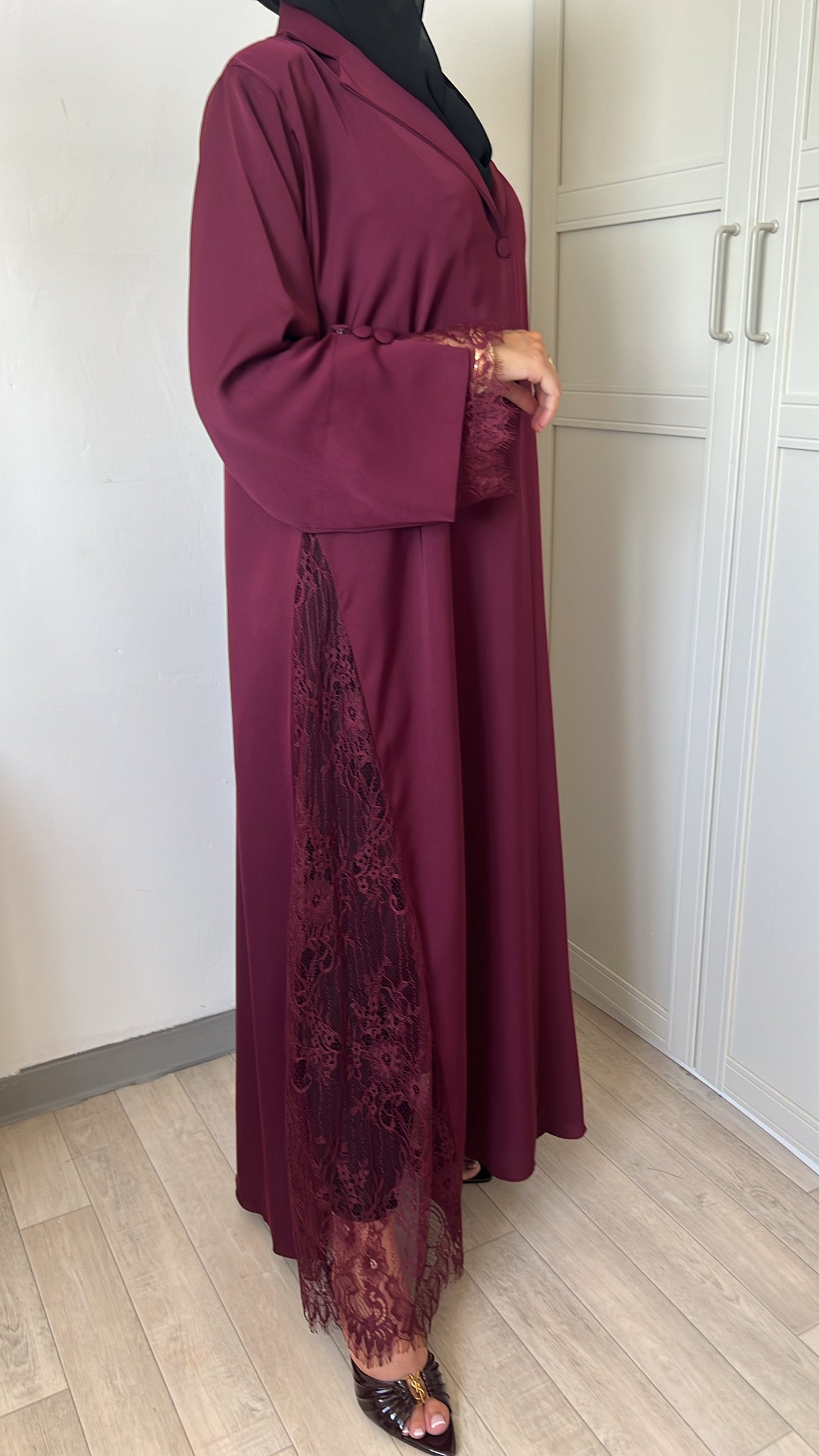 Abaya dentelle prune