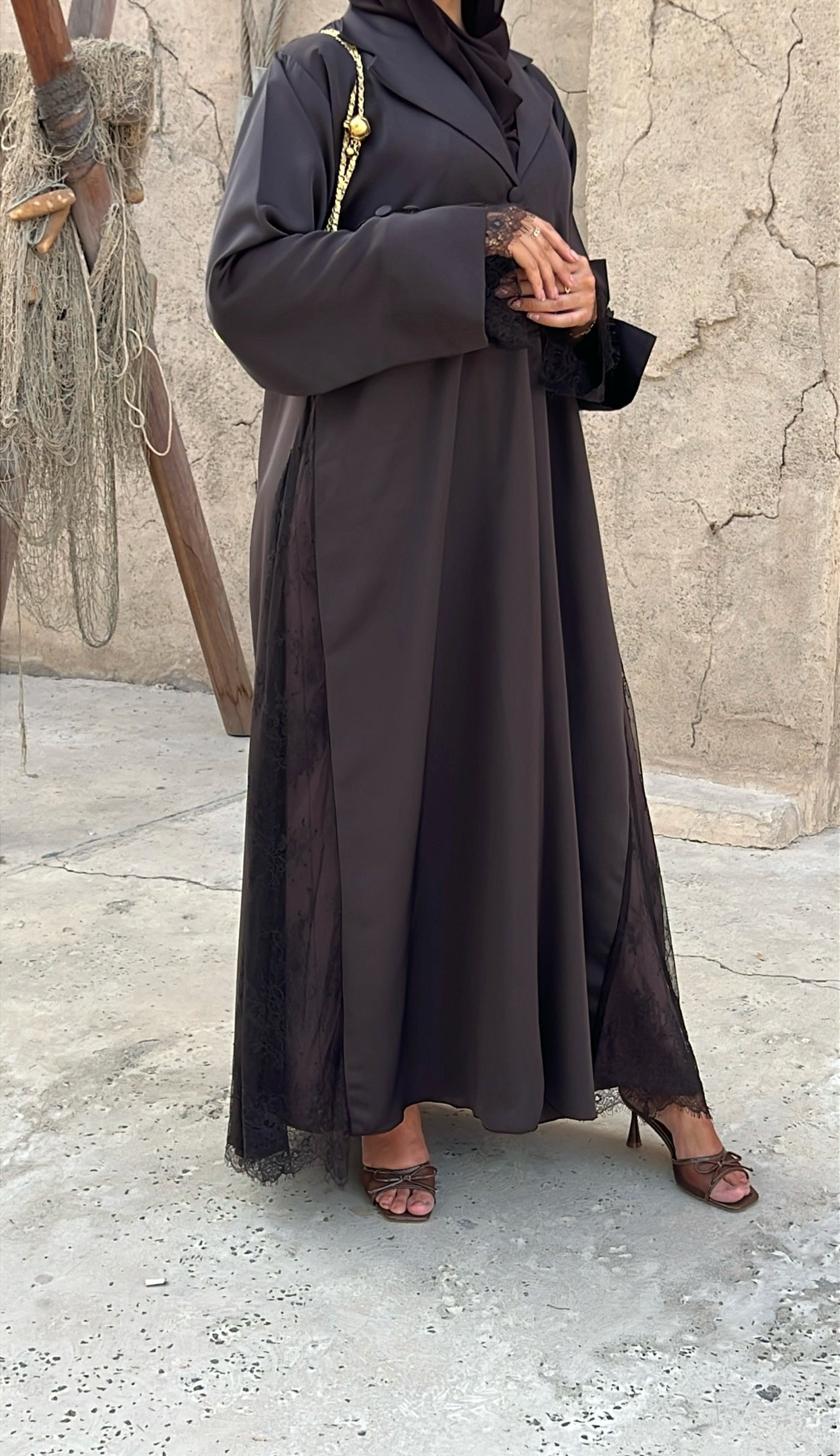 Abaya Dentelle marron
